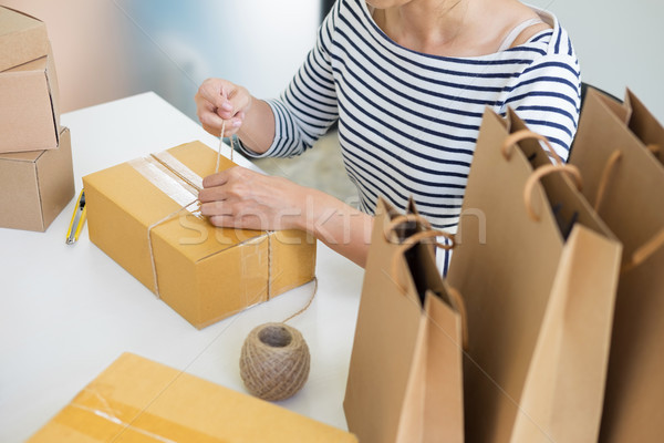 Business eigenaar vrouw werken online winkelen product Stockfoto © snowing