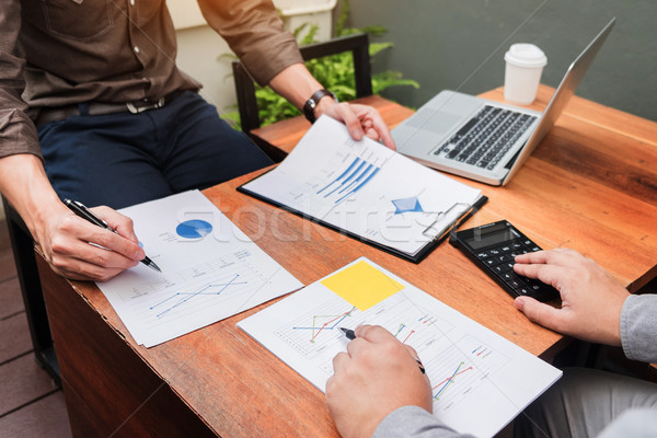 [[stock_photo]]: Administrateur · homme · d'affaires · financière · secrétaire · rapport