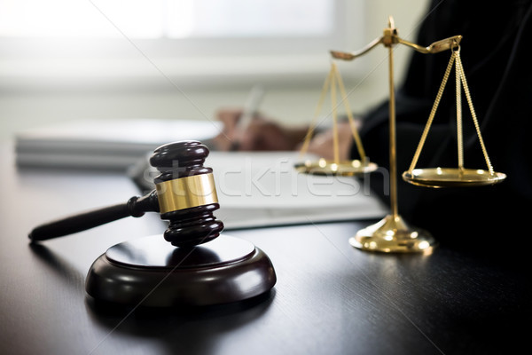 Hamer justitie recht advocaat werken houten Stockfoto © snowing