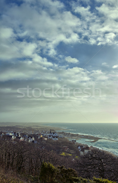 Ciudad playa cielo agua nubes Foto stock © sophie_mcaulay