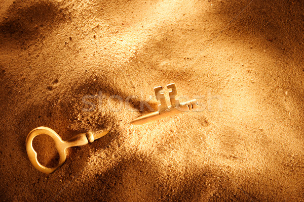 Futuro esqueleto chave metal areia ouro Foto stock © soupstock