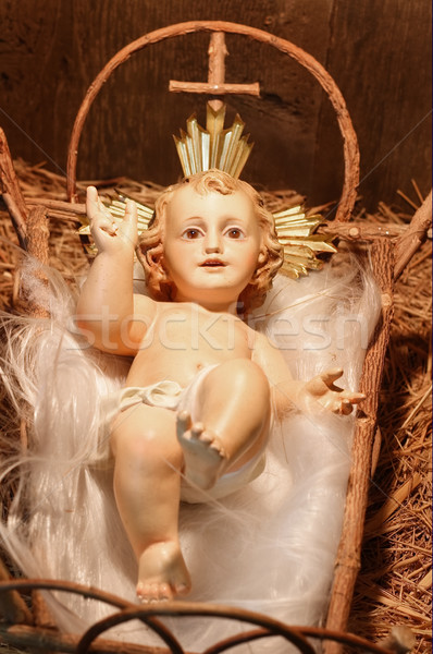 Antic tencuială copil Isus lemn Imagine de stoc © soupstock