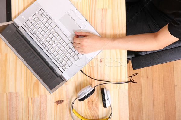 Stockfoto: Houten · bureau · jonge · latino · man · werken