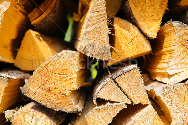 Lemne de foc in sus incendiu lemn perete Imagine de stoc © Spectral