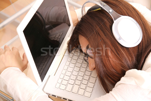 Stock foto: Schlafen · Laptop · Frau · Computer · Musik · Arbeit