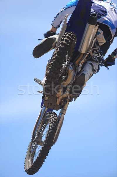 Motorbicikli motorkerékpár levegő égbolt sport ugrás Stock fotó © Sportlibrary