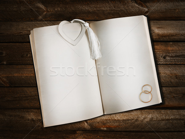 Offenes Buch Herz Lesezeichen öffnen leer Buch Stock foto © SRNR