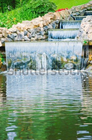 Kaskade wenig Wasser Stadt Park rock Stock foto © SRNR