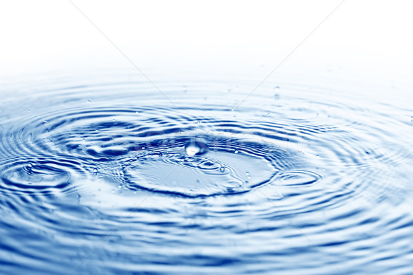 Las gotas de lluvia agua ola color blanco limpio Foto stock © SSilver