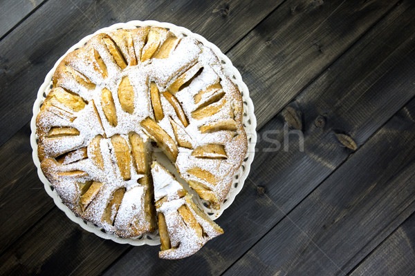 Foto d'archivio: Tradizionale · italiana · torta · di · mele · tavolo · in · legno · legno · frutta