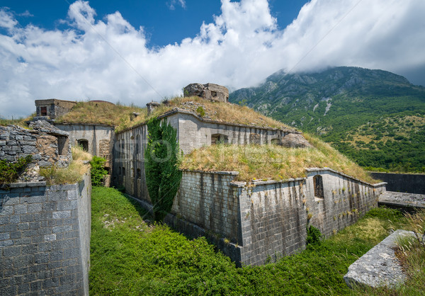 Foto stock: Fortaleza · histórico · edificio · nubes · montanas