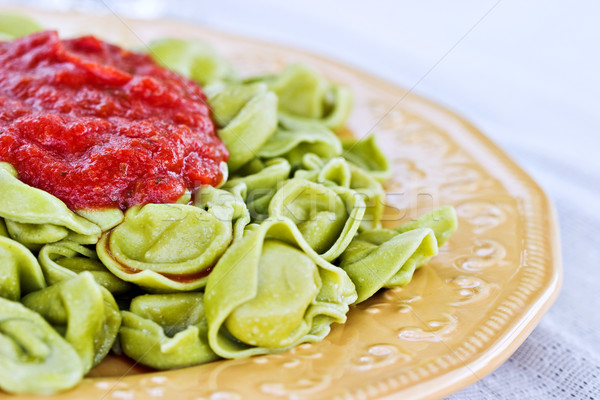 Сток-фото: шпинат · Пельмени · томатном · соусе · продовольствие · свежие · кружево
