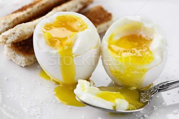 Desayuno suave huevos dos brindis Foto stock © StephanieFrey