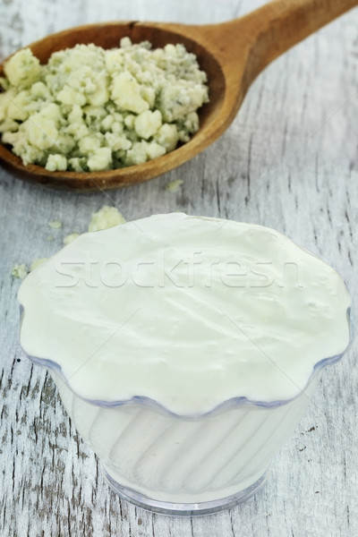 Queijo azul molho para salada tigela rústico Foto stock © StephanieFrey