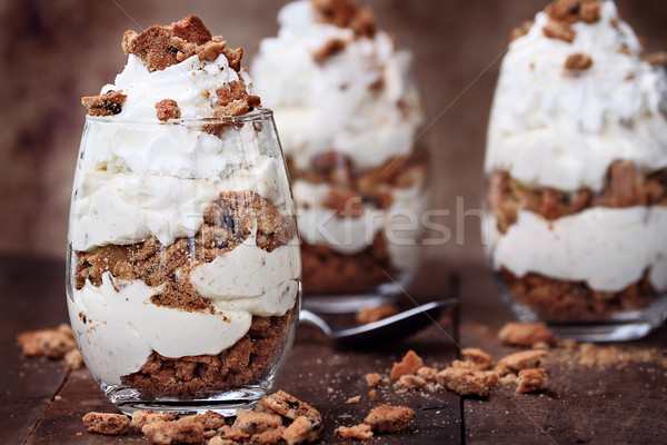 Foto stock: Chocolate · chip · cookies · tarta · de · queso · tres · gafas