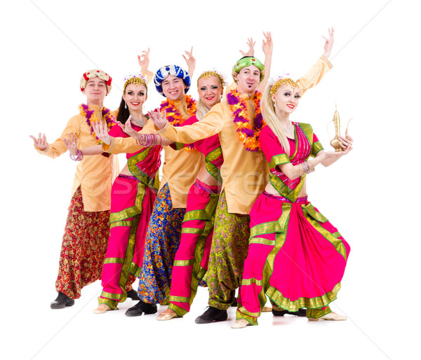 Danseurs indian costumes posant danse équipe [[stock_photo]] © stepstock