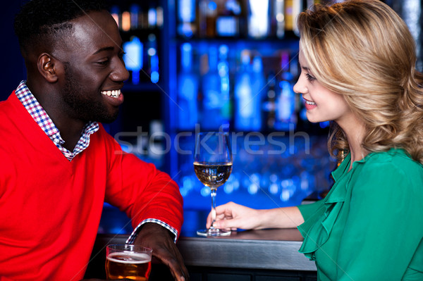 Foto stock: Bar · jóvenes · romántica · Pareja