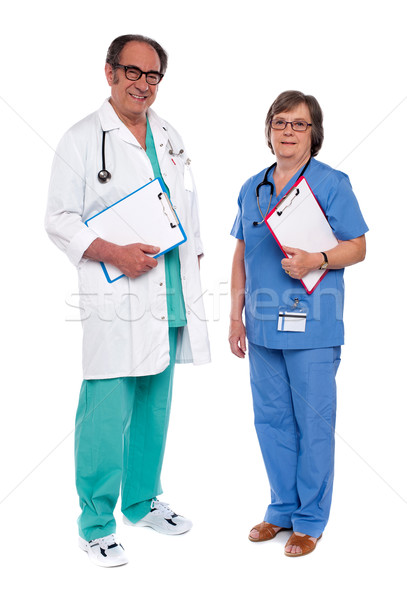 Dois médico profissionais em pé juntos Foto stock © stockyimages