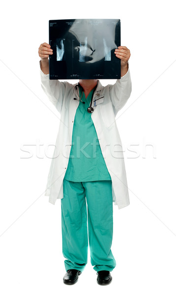 Foto stock: Médico · especialista · ocultação · cara · raio · x · relatório