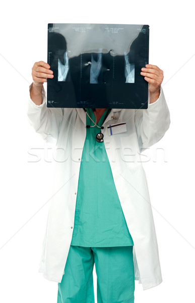 Maschio chirurgo nascondere faccia Xray relazione Foto d'archivio © stockyimages