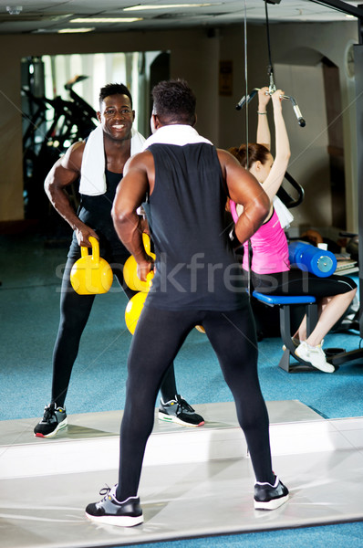 Training Zeit african männlich Heben schwierig Stock foto © stockyimages