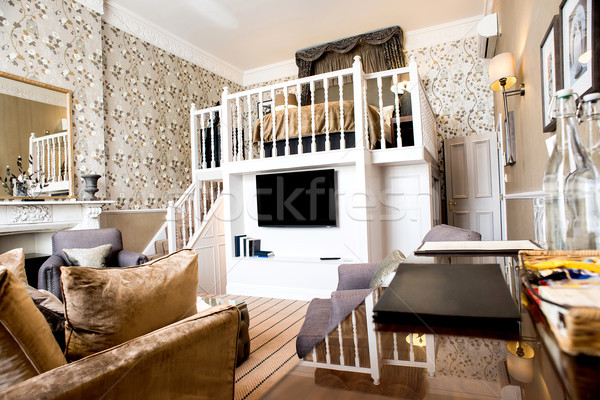 設計師 房子 寬敞 客廳 室內 硬木地板 商業照片 © stockyimages