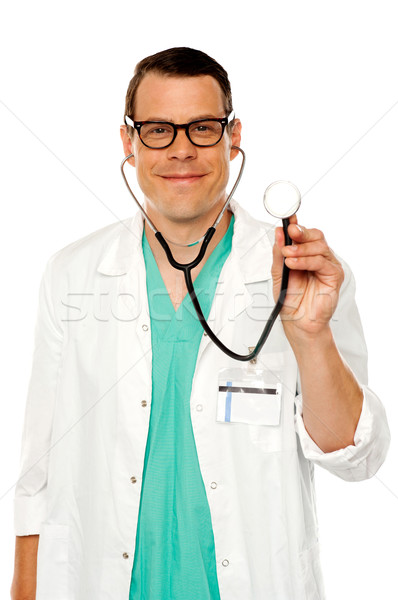 Zaman düzenli erkek doktor stetoskop kamera doktor Stok fotoğraf © stockyimages