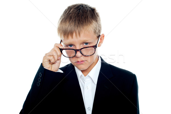 [[stock_photo]]: Cute · peu · affaires · garçon · regarder · lunettes