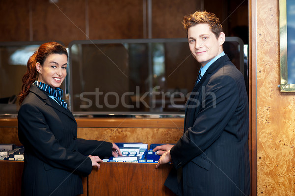 Stockfoto: Toevallig · shot · jonge · helpen · bureau