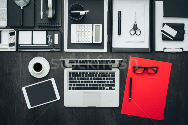 [[stock_photo]]: Entreprise · affaires · bureau · bureau · portable · comprimé