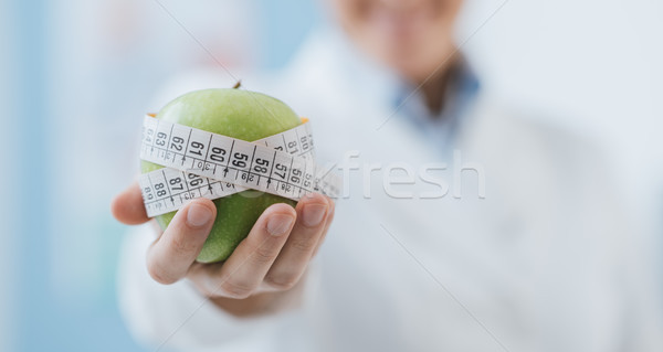 プロ 栄養士 新鮮な リンゴ 巻き尺 ストックフォト © stokkete