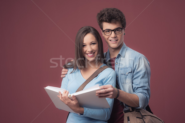 Glimlachend studenten studeren samen gelukkig Open Stockfoto © stokkete