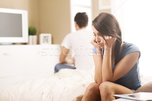 情侶 問題 關係 困難 床 商業照片 © stokkete