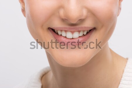 Tandheelkundige zorg mooie jonge vrouw glimlachend tonen perfect Stockfoto © stokkete
