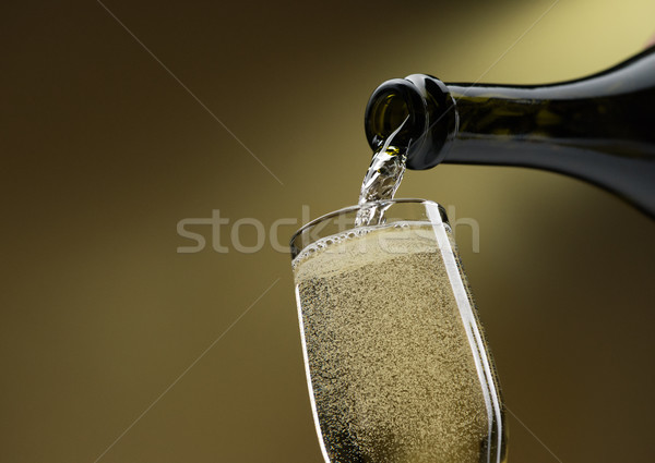 Vin alb sticlă celebrare degustare de vinuri Imagine de stoc © stokkete