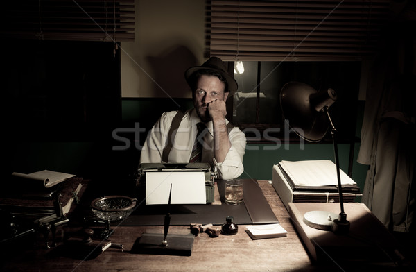 1950 dziennikarz pracy późno noc biuro Zdjęcia stock © stokkete
