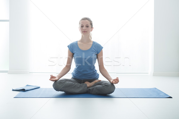 Lotus pose Stock photo © stokkete