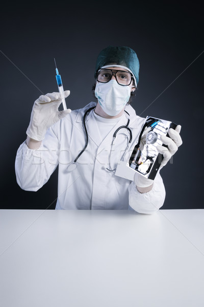 Számítógépes vírus technikai orvos injekciós tű merevlemez technológia Stock fotó © stokkete