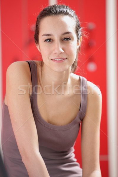 Retrato bastante feminino quebrar ginásio sorridente Foto stock © stokkete
