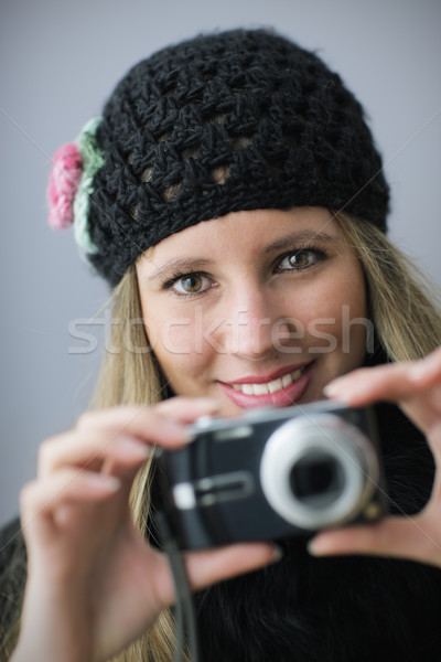 Fille photos appareil photo numérique jeune femme femme [[stock_photo]] © stokkete