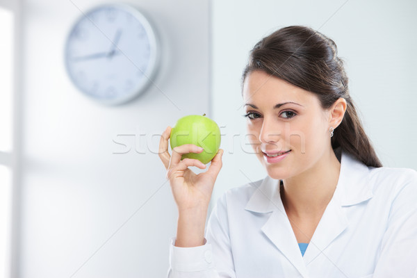 Imagine de stoc: Nutritionist · femeie · medic · verde