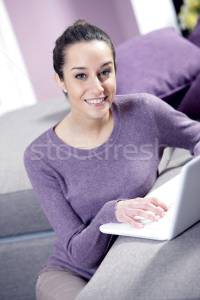 家 年輕女子 工作的 筆記本電腦 計算機 婦女 商業照片 © stokkete