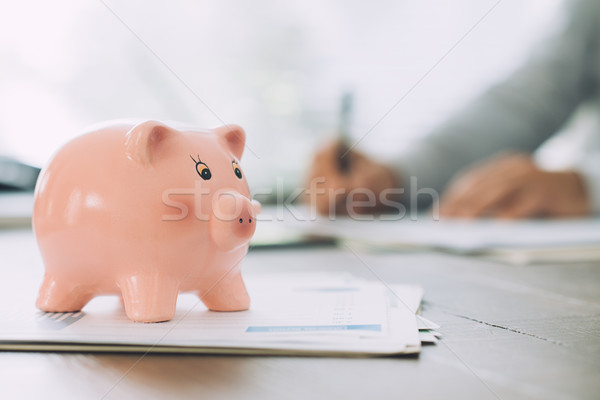 Geld corporate zakenman werken Stockfoto © stokkete