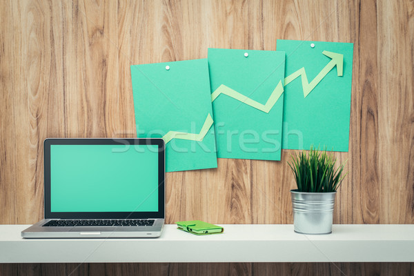 Finanziellen Erfolg grünen Business erfolgreich Tabelle Stock foto © stokkete