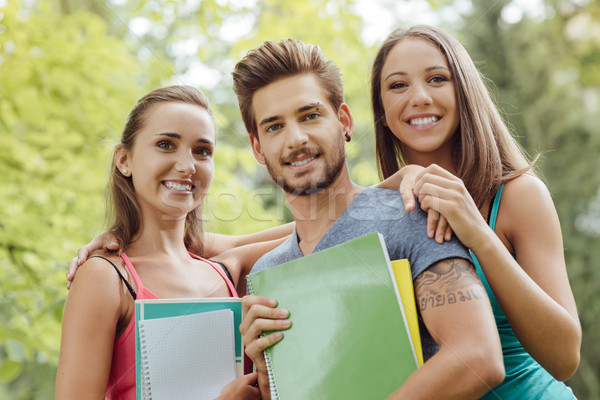 [[stock_photo]]: Groupe · élèves · parc · jeunes · amis