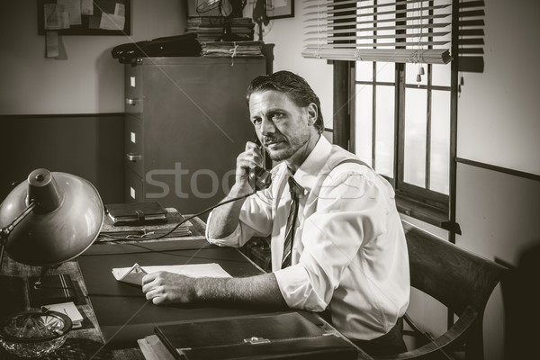 1950 kantoor directeur werken telefoon stijl Stockfoto © stokkete