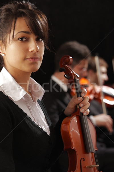 [[stock_photo]]: Portrait · jeune · femme · violoniste · musique · classique · concert · art