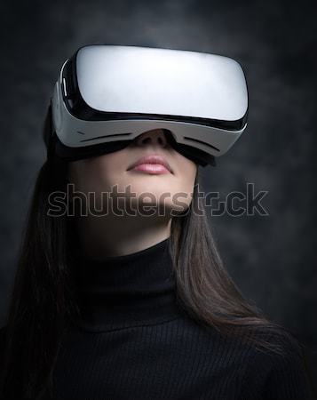 Stockfoto: Jonge · vrouw · virtueel · realiteit · bril · entertainment
