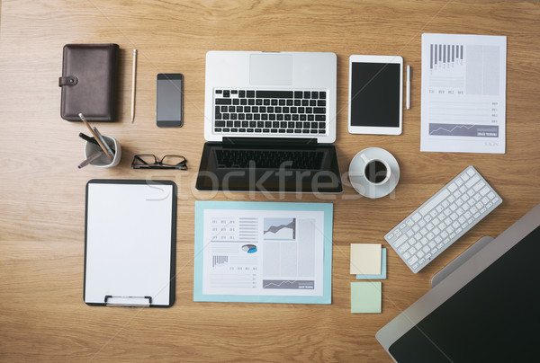 Ordenado escritorio trabajo herramientas papeleo ordenador Foto stock © stokkete