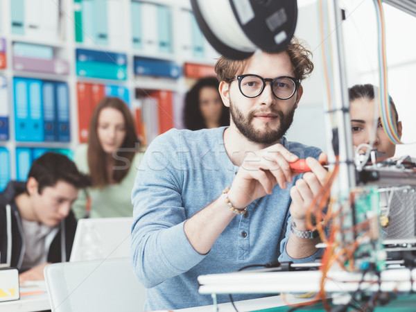 Foto stock: Engenharia · 3D · impressão · estudantes · impressora · laboratório